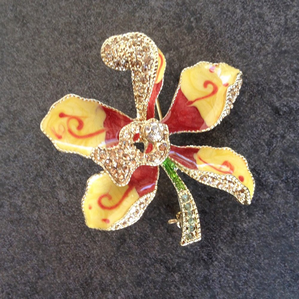 Lovely Gold and Enamel Floral Brooch by Napier